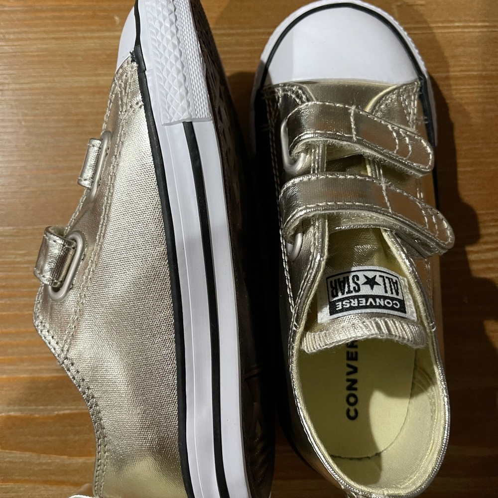 Converse gold sneakers girl toddler